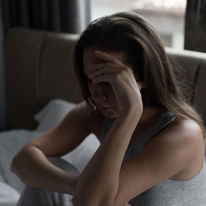 Signs of Emotional Trauma in Adults You Should Not Ignore